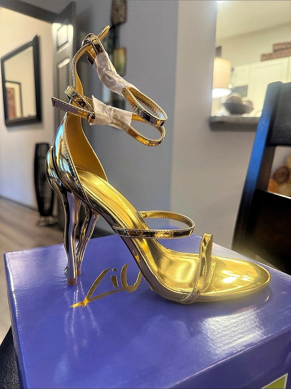 🔥Liliana Bonbon-1 Metallic Gold Heeled Sandals Size 7.5